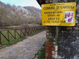 Riserva Grotte di Pietrasecca a Carsoli