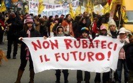 Non rubateci il futuro