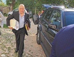 Luigi Lusi arriva al santuario della madonna dei bisognosi di pereto (1)