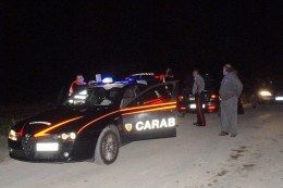 Rilievi dei carabinieri durante la notte