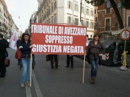 Tribunale Avezzano protesta Roma avvocati