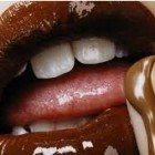 Cioccolato sulla bocca