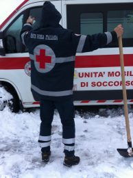 ambulanza bloccata dalla neve a verrecchie (1)