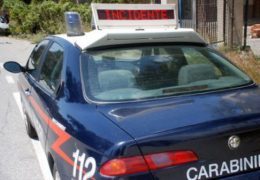 Carabinieri sul luogo dell'incidente