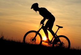 mountainbike mountain bike biciletta escursione in montagna