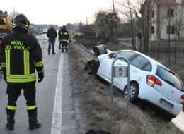 Incidente con vigili del fuoco