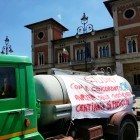 Protesta delle aziende creditrici del Cam  davanti al Comune di Avezzano