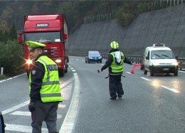 polizia-stradale-blocco-tir