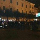 Assembramento davanti al bar a Celano