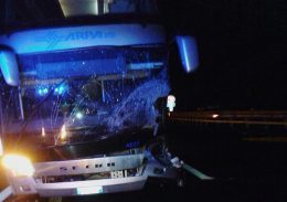 incidente autostrada a24 Bus incidentato 2