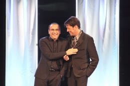 Luca Di Nicola e Carlo Conti sul palco del festival