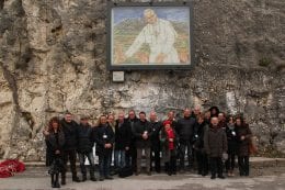 Pietraquaria inaugurazione quaddro papa giovanni paolo II in visita nel fucino (3)