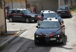 carabinieri tagliacozzo Arresto di tre romeni con l'accusa di furto folla infuriata (4)