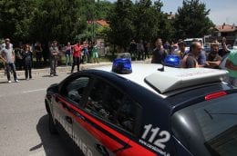 carabinieri tagliacozzo Arresto di tre romeni con l'accusa di furto folla infuriata (4)tagliacozzo Arresto di tre romeni con l'accusa di furto folla infuriata (4)
