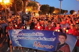 fiaccolata in ricordo di Marco Zaurrini, vittima della strada (1)