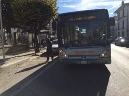 Autobus autista picchiato