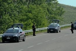 carabinieri controli gazzella superstrada