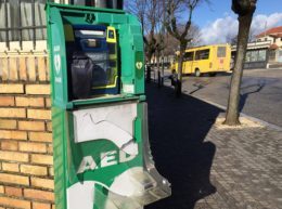 Defibrillatore distrutto