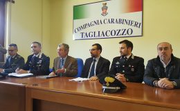 Conferenza stampa carabinieri tagliacozzo procuratore