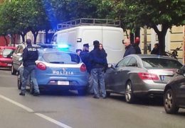 polizia controlli strada centro