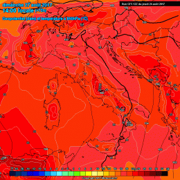 La situazione secondo GFS, per la giornata di Domenica 27 Agosto, ad 850 hpa. Si notano i valori ad 850 hpa sui 24°c, proprio in corrispondenza del Parco Nazionale d'Abruzzo.