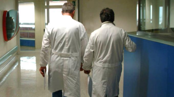 “No te preocupes, aquí están todos los nuevos médicos y enfermeras contratados” – MarsicaLive