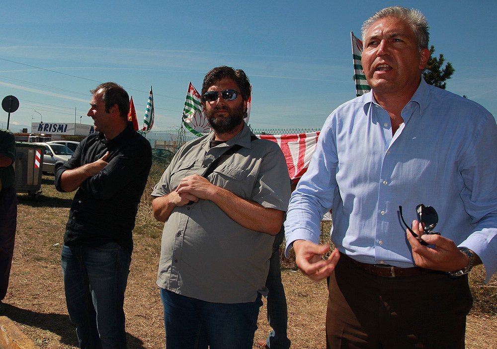 Ex Maccaferri Pittini, lavoratori in protesta con  i sindacati (10)