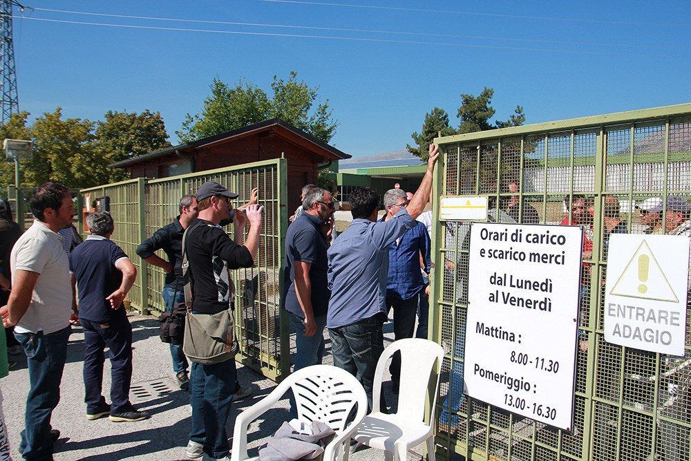 Ex Maccaferri Pittini, lavoratori in protesta con  i sindacati (7)