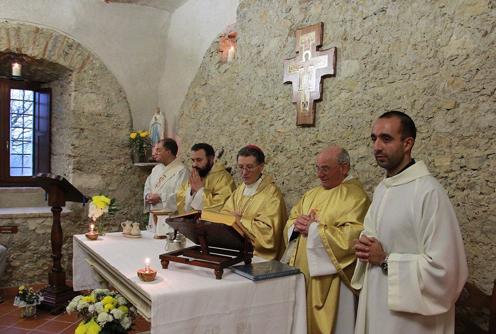 tagliacozzo inaugurazione cappella santuario madonna dell’oriente con il vescovo santoro (4)