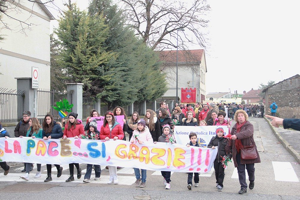 Festa della pace ad Avezzano, dal carcere si marcia per le vie della città (20)